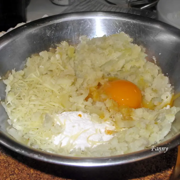 Картофельные крокеты с моцареллой - crocchette di patate e mozzarella: шаг 3