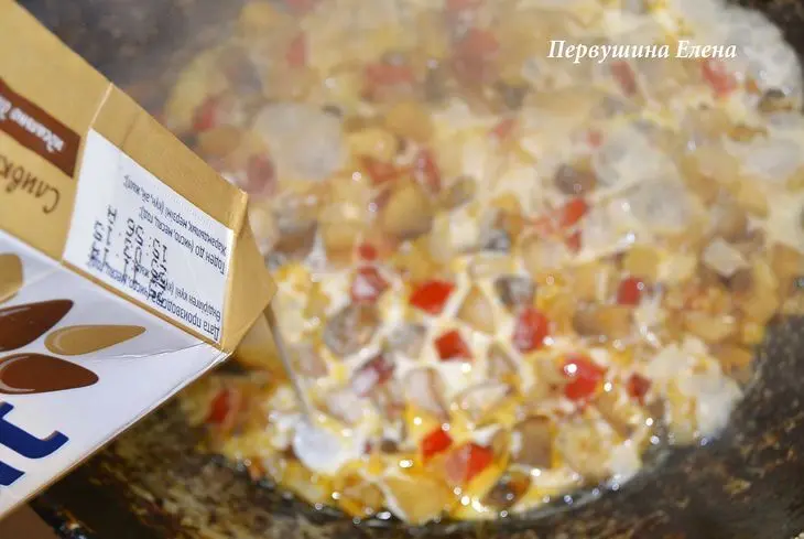 Рис под сливочно-грибным соусом: шаг 8