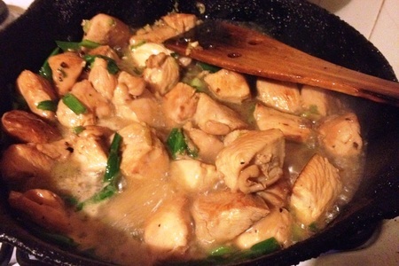 Курица стир-фрай с зелёным луком и рисом басмати: шаг 7