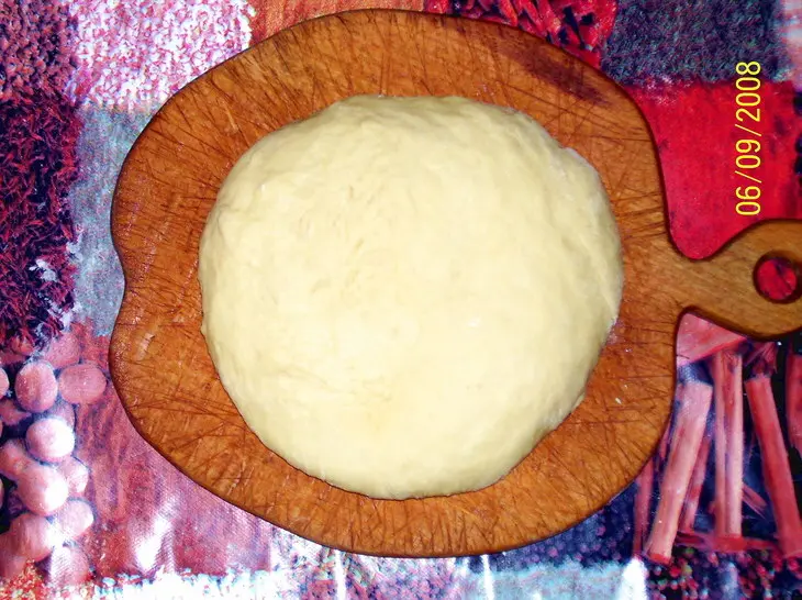 Булочки с творогом и изюмом: шаг 1