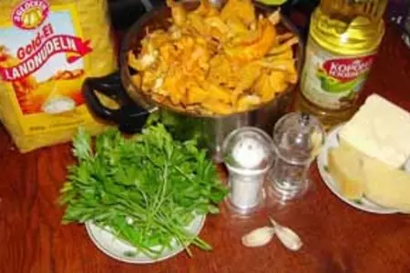 Лисички с макаронами и сыром: шаг 1