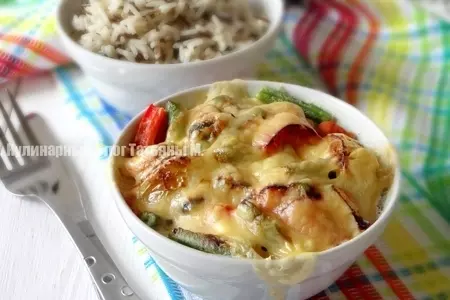 Мидии, запеченные с овощами под сыром со сливками: шаг 7