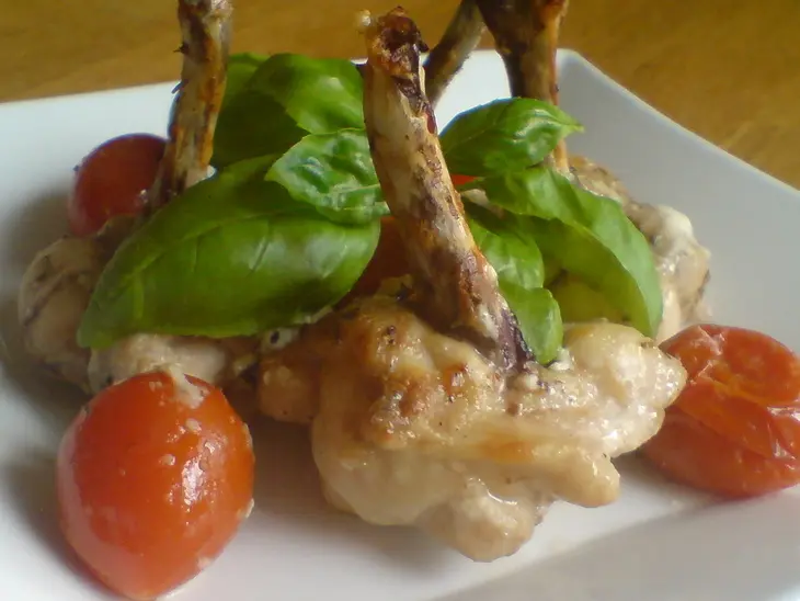 Горячая закуска из куриных крылышек//"лолипоп": шаг 8