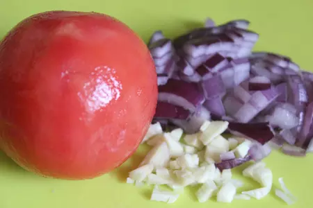 Салат из белой фасоли с чоризо: шаг 1