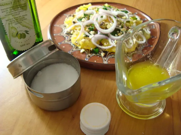 Салат из апельсина и лука с грецкими орехами: шаг 5