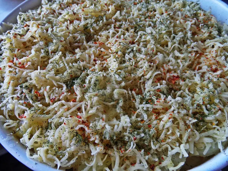 Картофель с курицей,запечённые под сыром: шаг 8