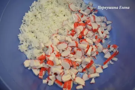 Салат "крабовый по-новому": шаг 2