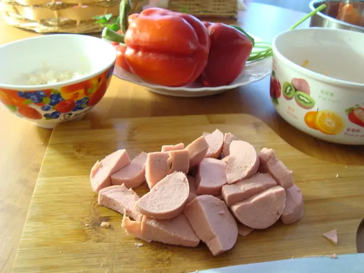 Перцы фаршированные сардельками,рисом и овощами.: шаг 5