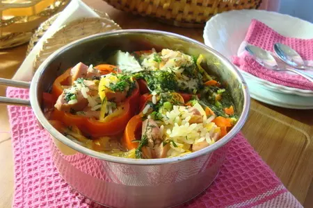Перцы фаршированные сардельками,рисом и овощами.: шаг 9