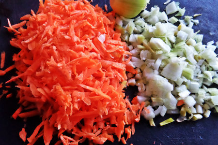 Фрикадельки,тушённые в морковке: шаг 3