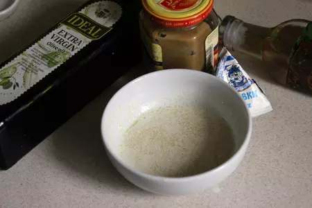 Салат с сельдью и яблоком по-датски: шаг 3