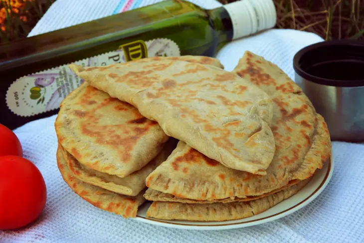 Турецкие лепёшки с мясом и картошкой: шаг 8