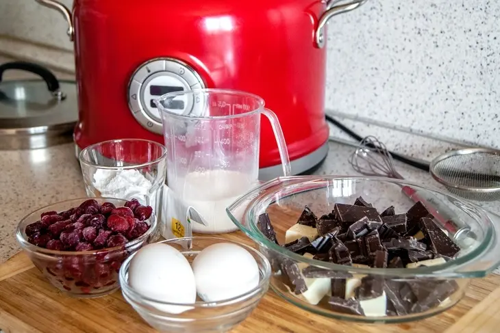 Брауни с вишней и чили перцем в мультиварке kitchenaid: шаг 1
