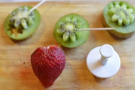 Мясное пирожное с персиками: шаг 6