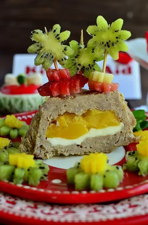 Мясное пирожное с персиками: шаг 8
