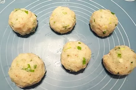 Рыбные крокеты с рисом: шаг 6