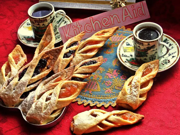Ажурное печенье с двумя видами варенья: шаг 9