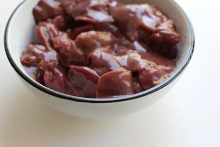 Пикантная печень в кисло-сладком соусе с рисом: шаг 5