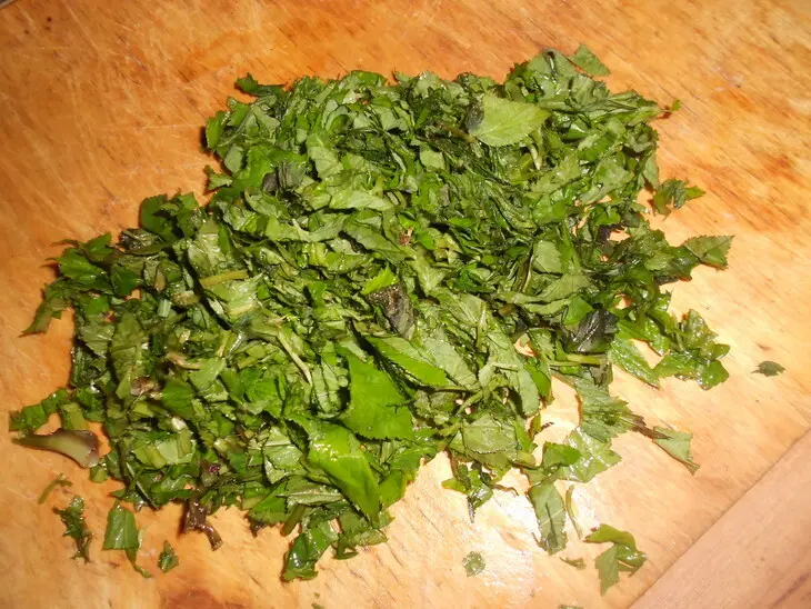 Рулетики из лазаньи с рисом,, снытью и яйцом: шаг 3