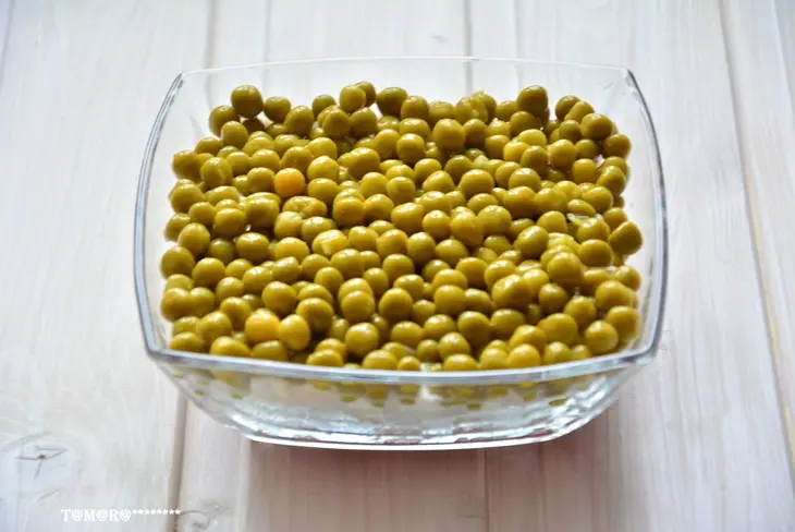 Слоеный "оливье" с рисом: шаг 5