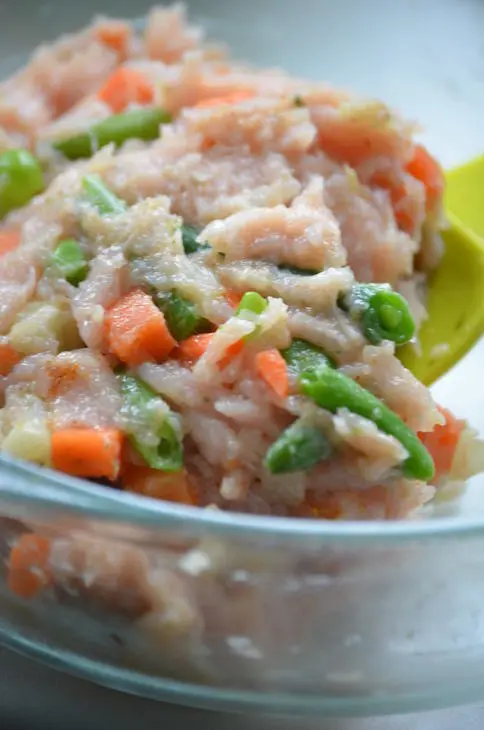 Куриная колбаса с овощами: шаг 4
