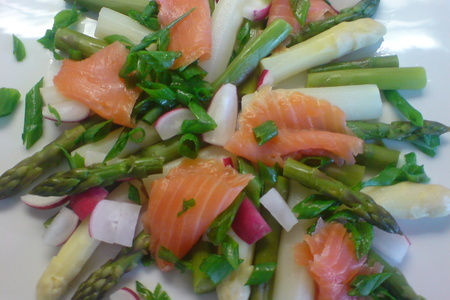 Салат из спаржи и копчёного лосося: шаг 4