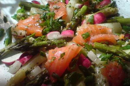 Салат из спаржи и копчёного лосося: шаг 5