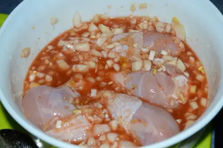 Курочка  в томатно-луково-апельсиновом соусе с гречкой: шаг 3