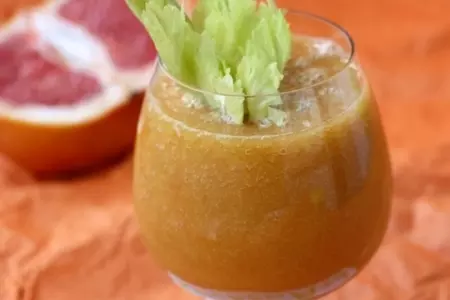Смузи из сельдерея, манго и грейпфрута: шаг 3