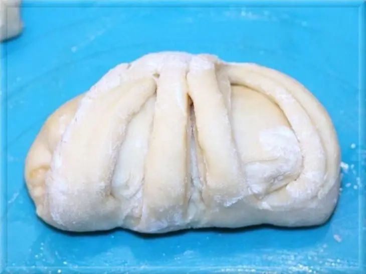 Воздушные булочки с медом: шаг 10