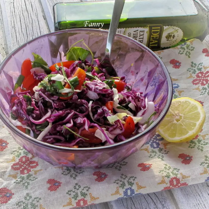 Салат из красной капусты  / kırmızı lahana salatası: шаг 5