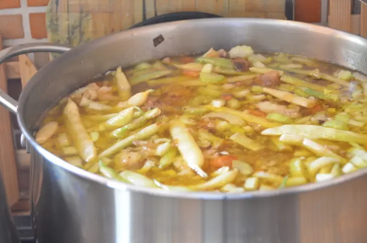 Фасолевый суп с говяжьими хвостами: шаг 4