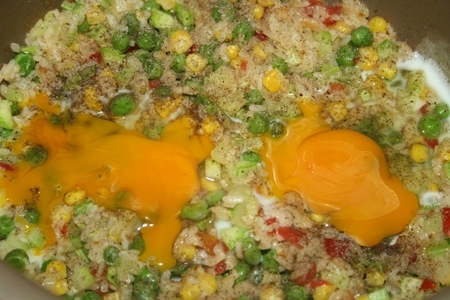 Жареный рис с овощами и яйцом по-китайски: шаг 5