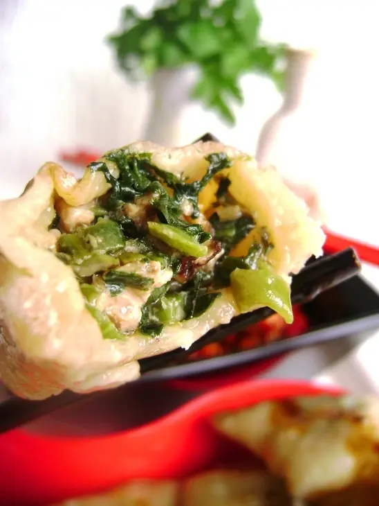 Мантоны с пикантной мясо -овощной начинкой. и небольшой бонус -перечное масло.: шаг 7