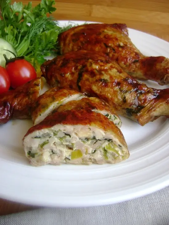 Ножки куриные, фаршированные шпинатом, сыром и овощами.: шаг 4