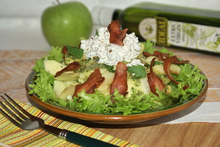 Салат с яблоками, беконом и домашним сыром: шаг 7