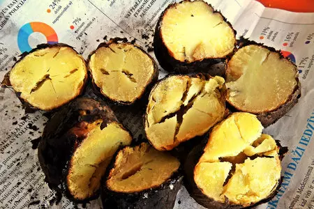 Бутерброды с печёной картошкой,киви и килькой: шаг 2