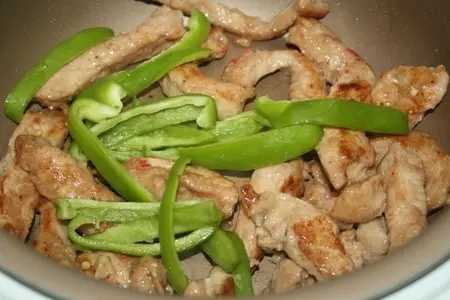Свинина в кисло-сладком соусе с овощами: шаг 10