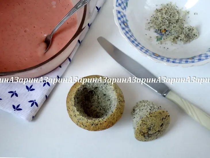 Маковые кексы с клубничным кёрдом.: шаг 14