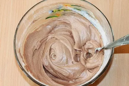 Шоколадные капкейки  с халвой: шаг 4