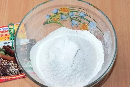 Берлинские маффины с ягодами и джемом: шаг 1