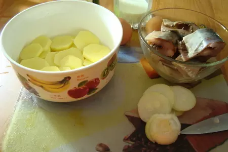 Сельдь балтийская запечённая с картофелем и яйцом по-эстонски.: шаг 3