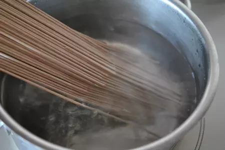 Гречневая лапша с уткой «терияки»: шаг 5