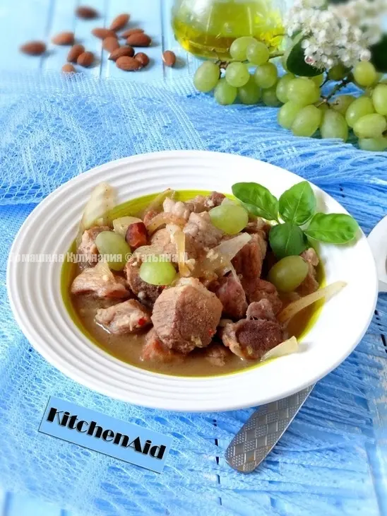 Мясо в виноградном соке с миндалем: шаг 7