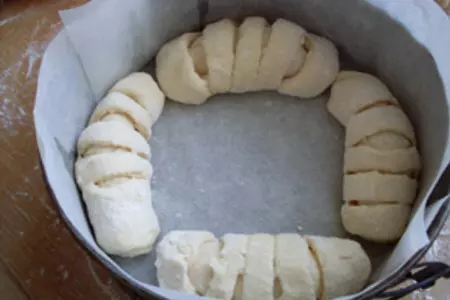Пирог зимние розы: шаг 3