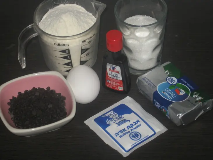 Американское печенье с шоколадными "каплями" (сhocolate chips cookies): шаг 1