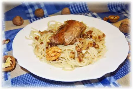 Окорочка в ореховом соусе: шаг 7