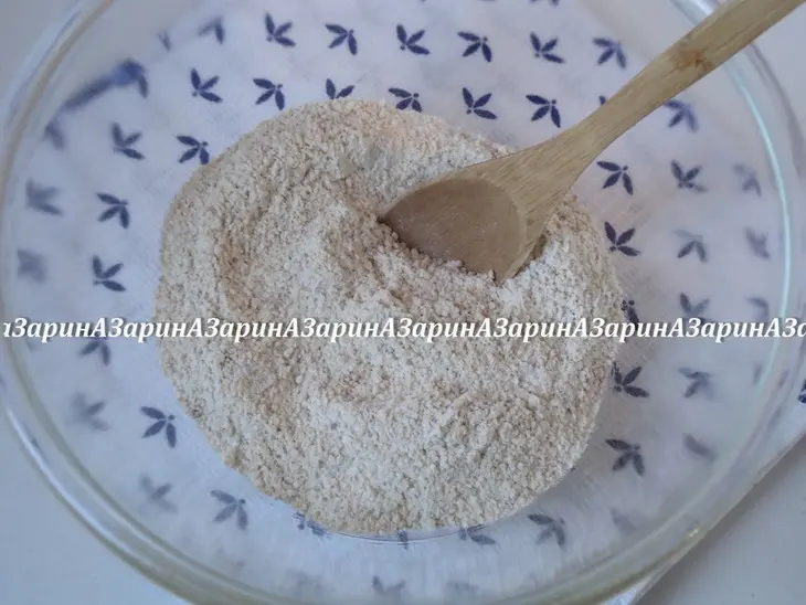 Воздушный пирог с кунжутом и черникой: шаг 5