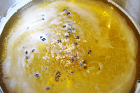 Лук севок маринованый с медом: шаг 3