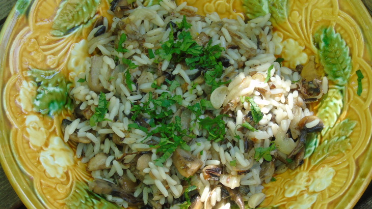 Рисовый теплый салат с грибами: шаг 5
